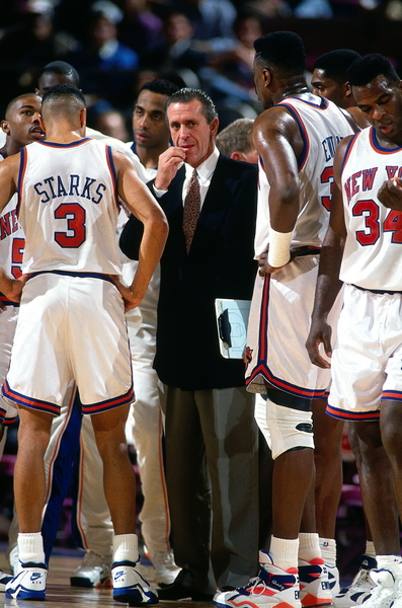 Riley con i suoi Knicks nel 1992-93, la stagione del suo secondo titolo di coach dell&#39;anno